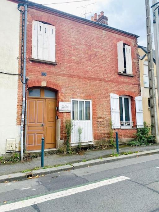 Et Paisible Duplex A Gare Apartment *